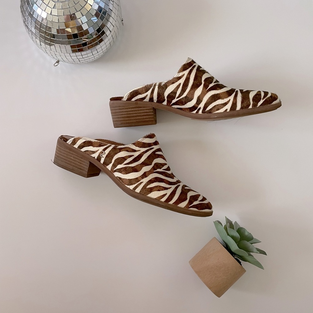 Zodiac animal print mules